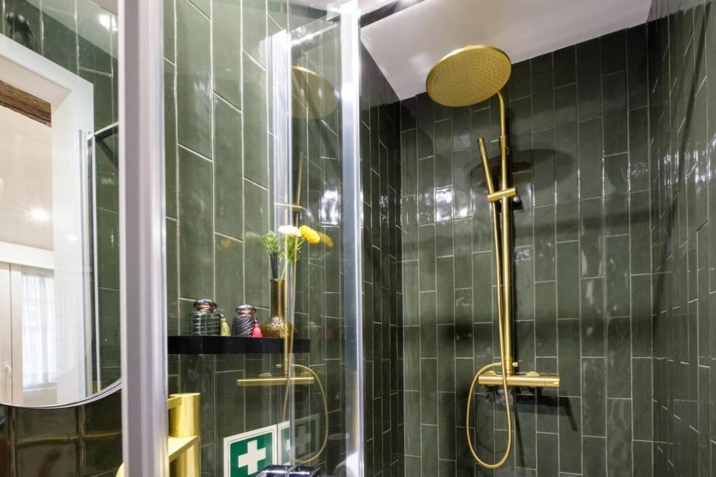 Casa Velhinha - Design, Culture And Comfort In Guimaraes Bagian luar foto