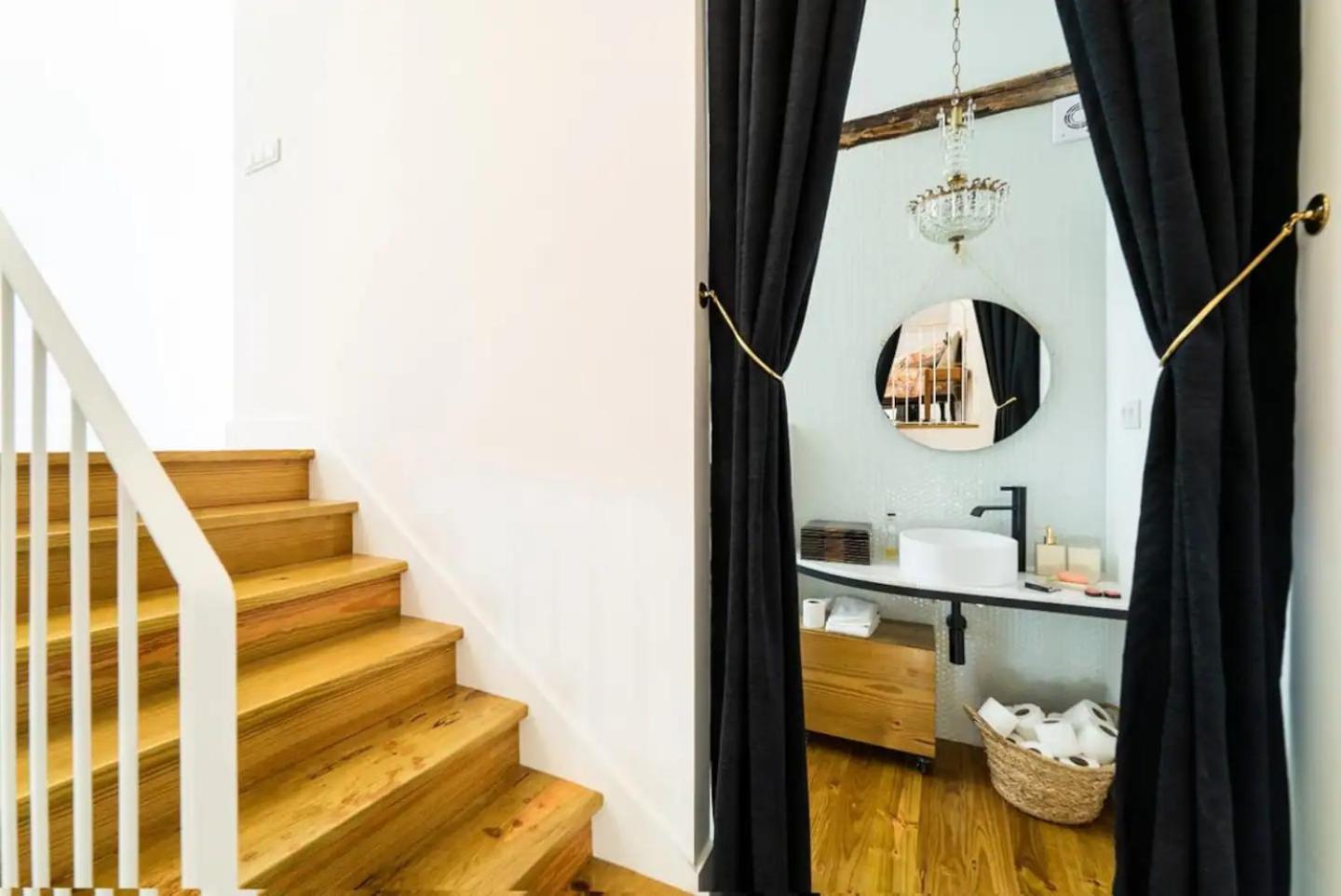 Casa Velhinha - Design, Culture And Comfort In Guimaraes Bagian luar foto