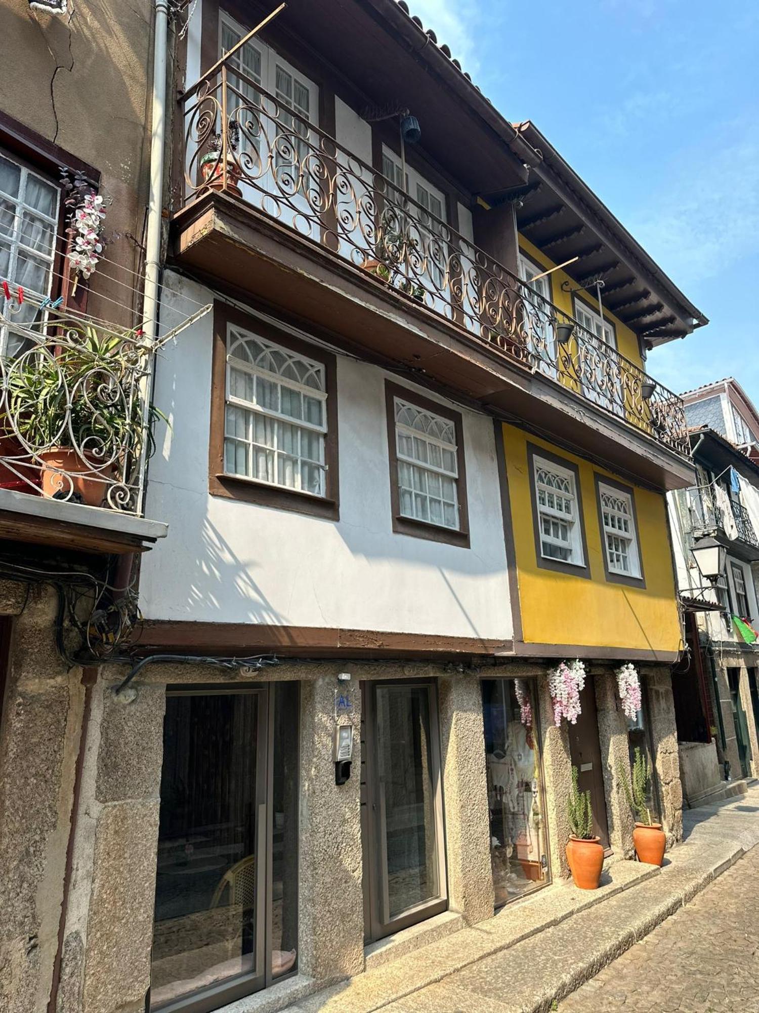 Casa Velhinha - Design, Culture And Comfort In Guimaraes Bagian luar foto