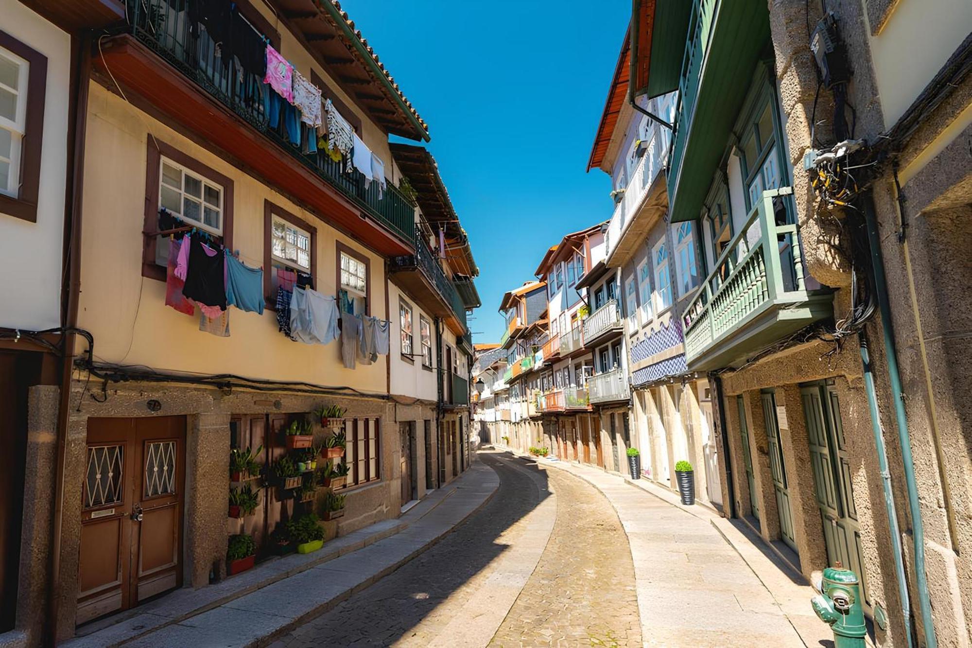 Casa Velhinha - Design, Culture And Comfort In Guimaraes Bagian luar foto